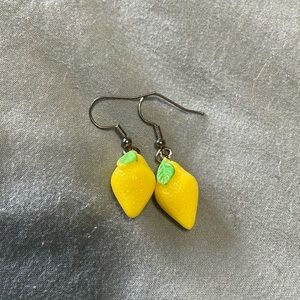 NWOT Lemon Dangle Earrings